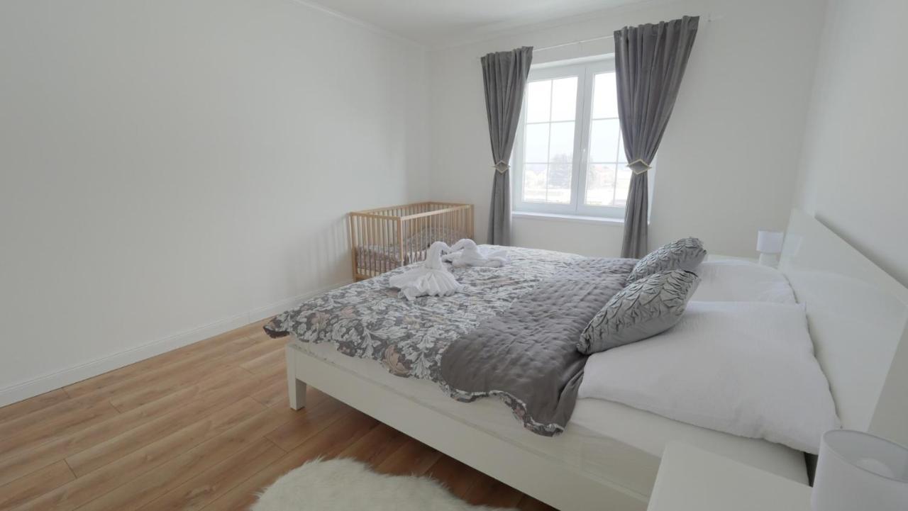 Apartmanovy Dom S Virivkou, Pod Secnom, Liptovsky Jan Villa Lipótszentmiklós Kültér fotó
